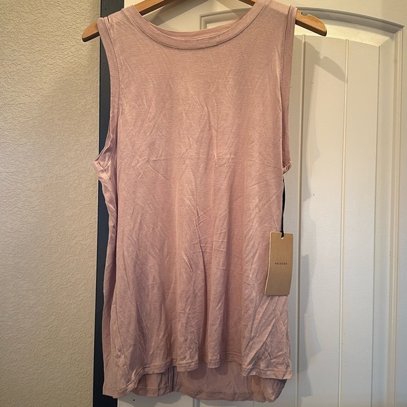 Halogen Keyhole Tank - Picture 1 of 2